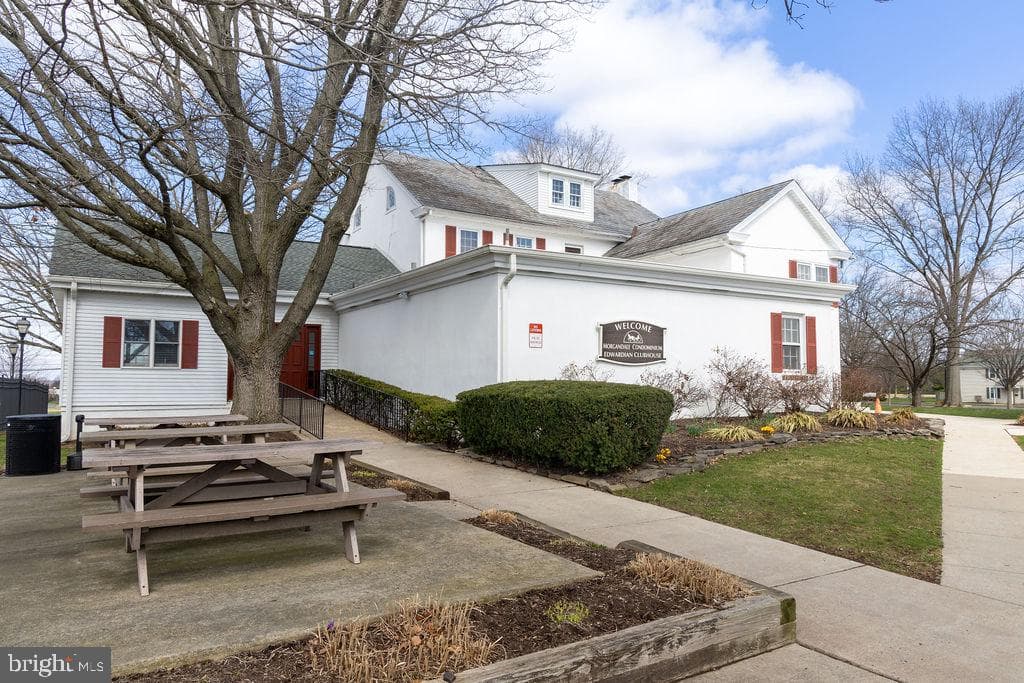 1212a Crosshill Court photo 40
