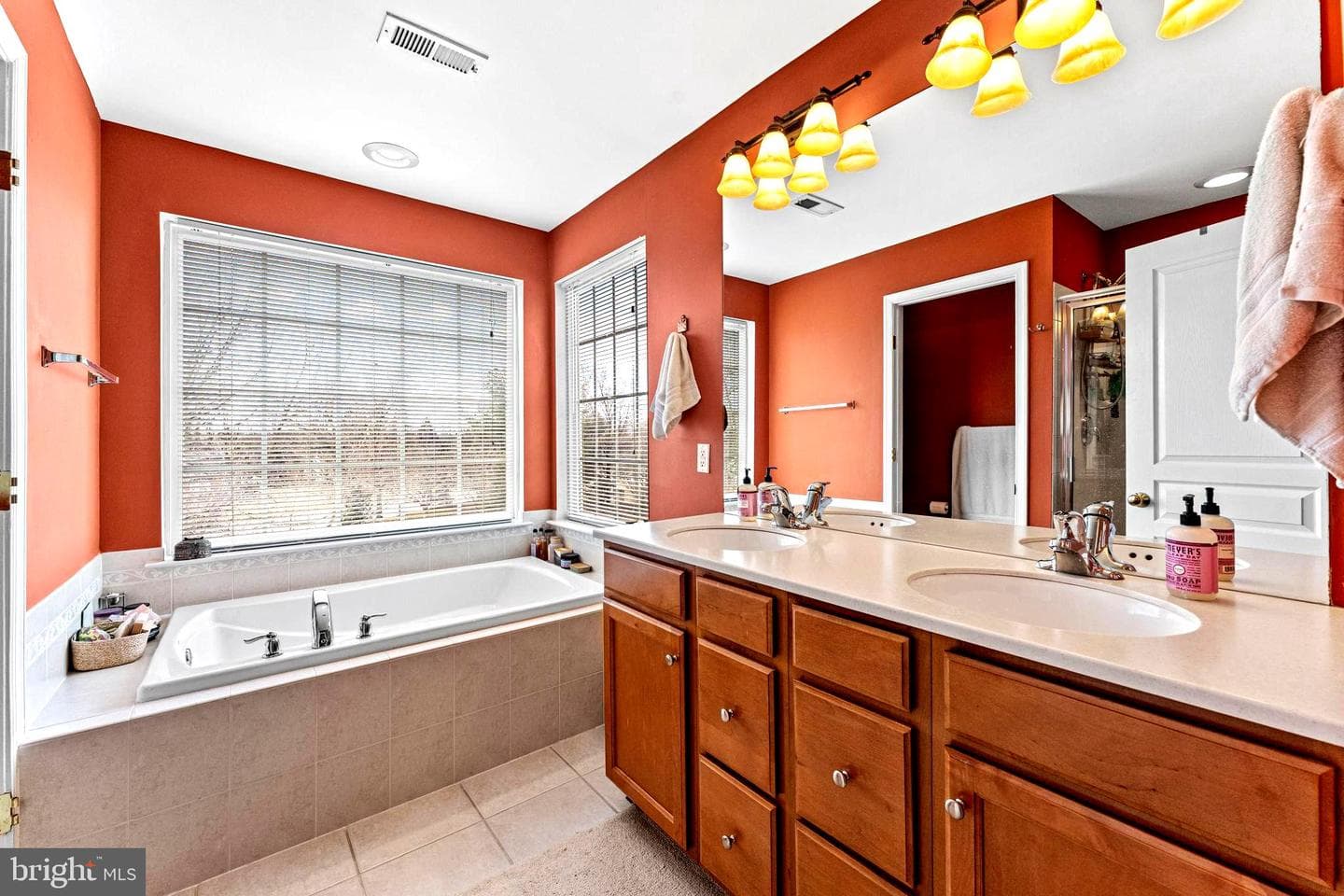 138 Hudson Drive photo 18