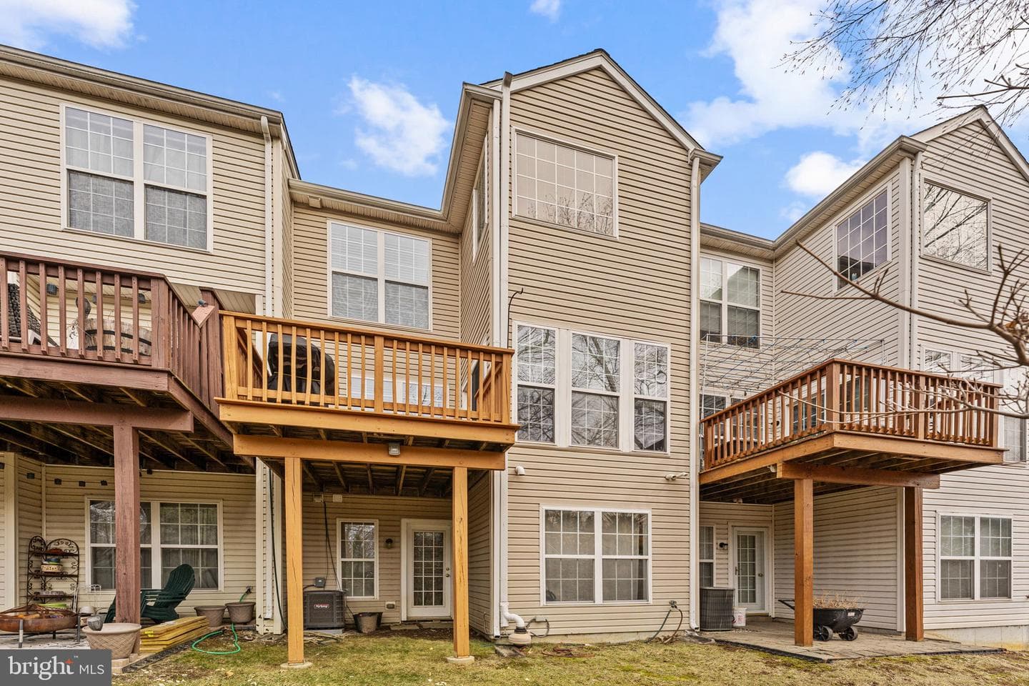 138 Hudson Drive photo 31