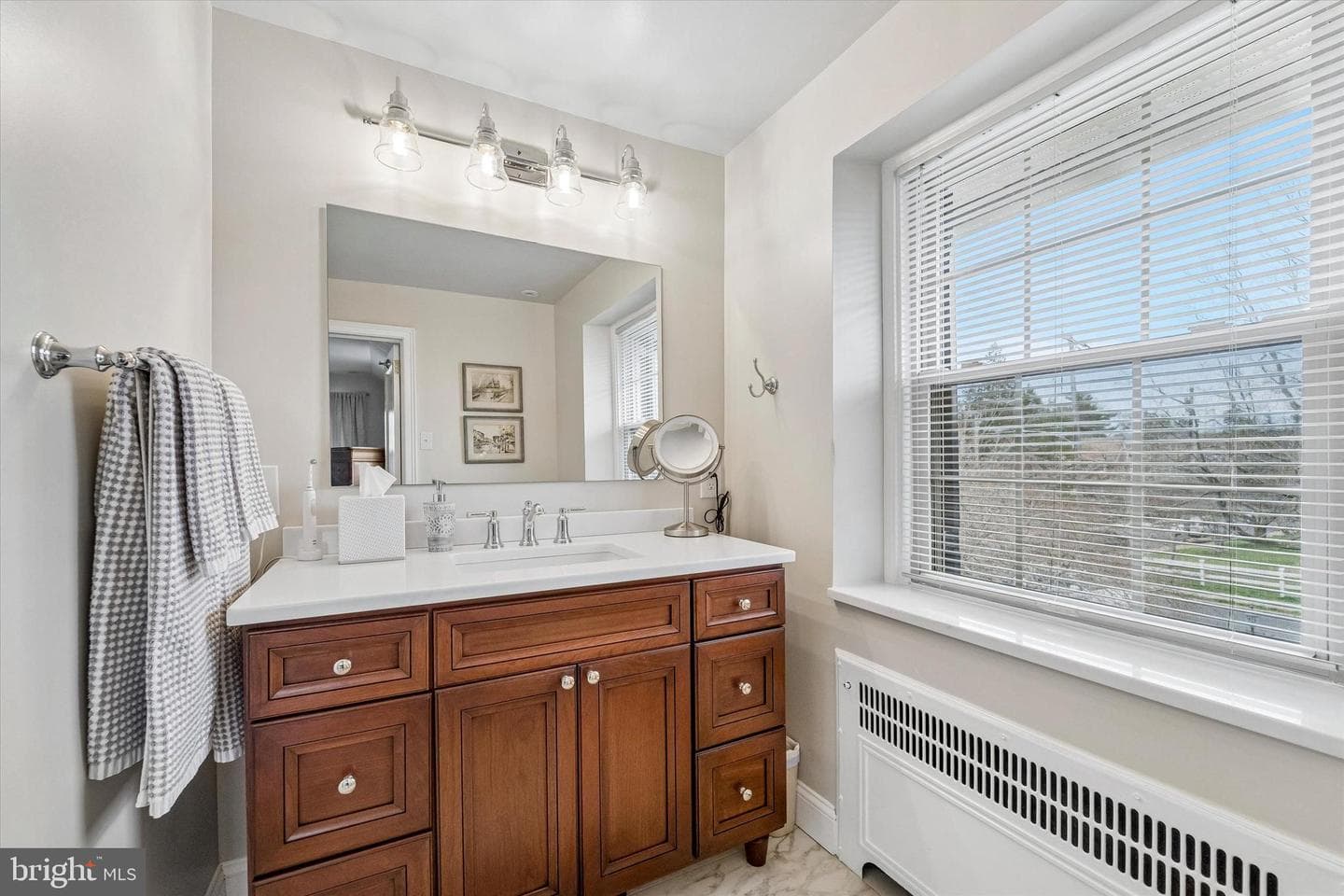 8331 High School Road photo 18