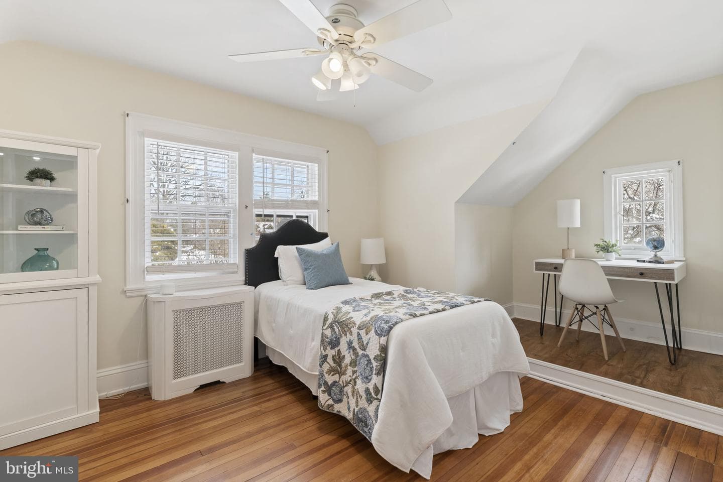 13 E Newfield Way photo 63