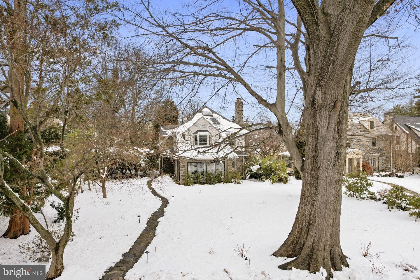 13 E Newfield Way photo 80