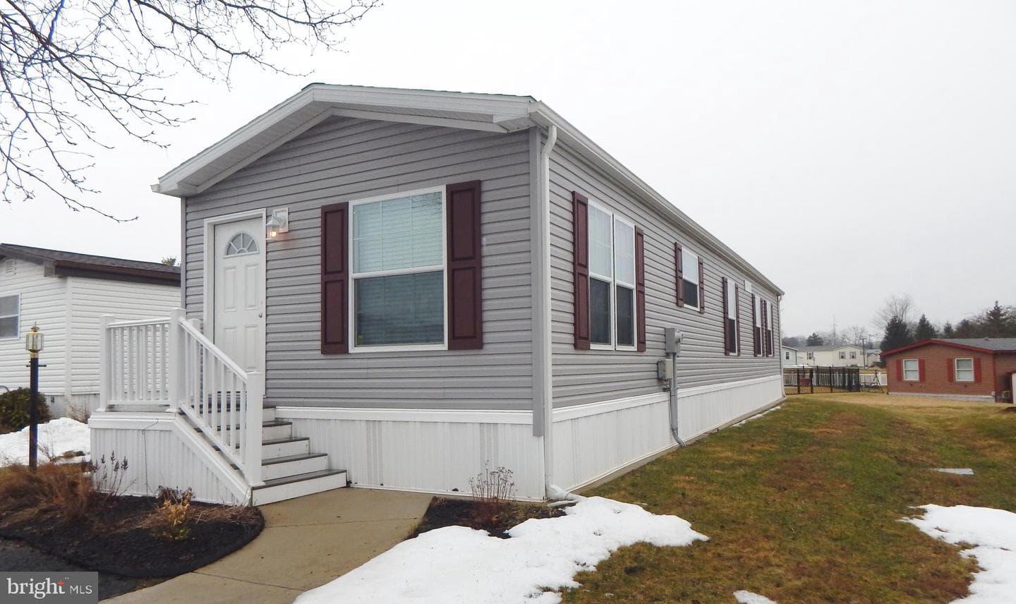 124 Parkside Court photo 2