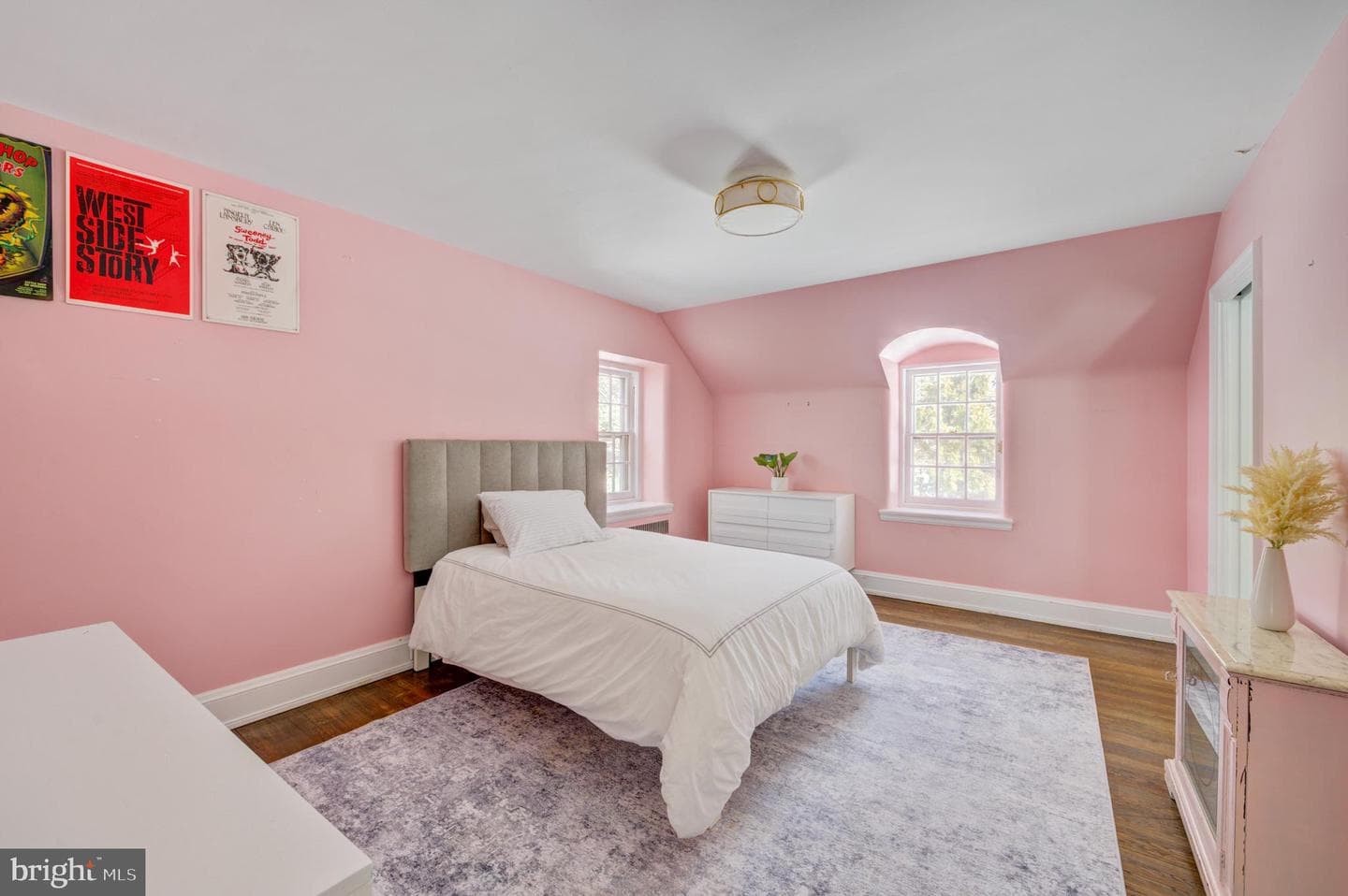 435 Garden Lane photo 32