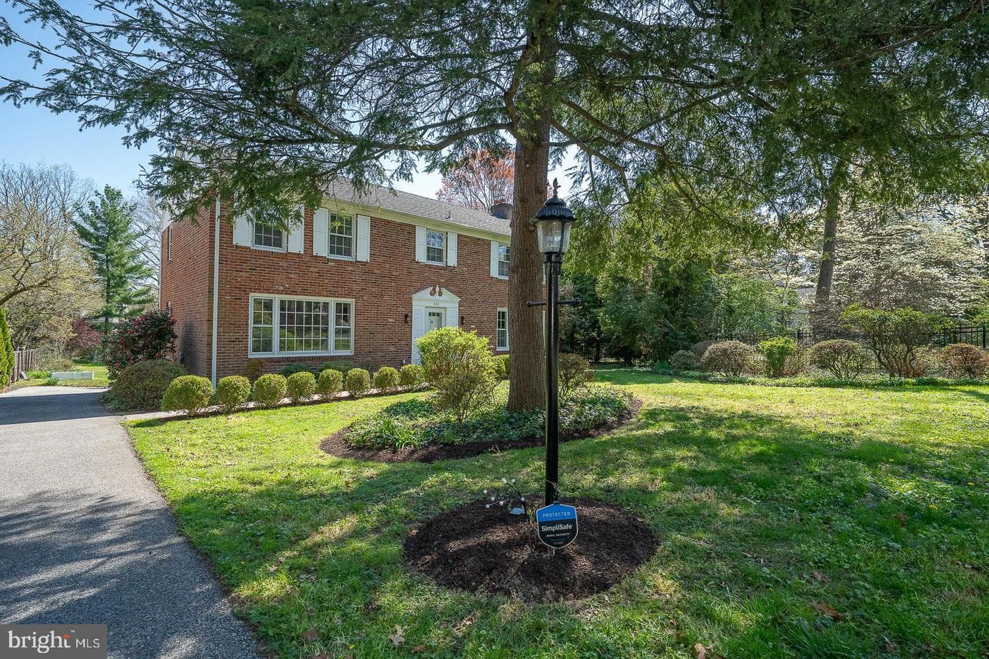 421 Wister Road photo 50