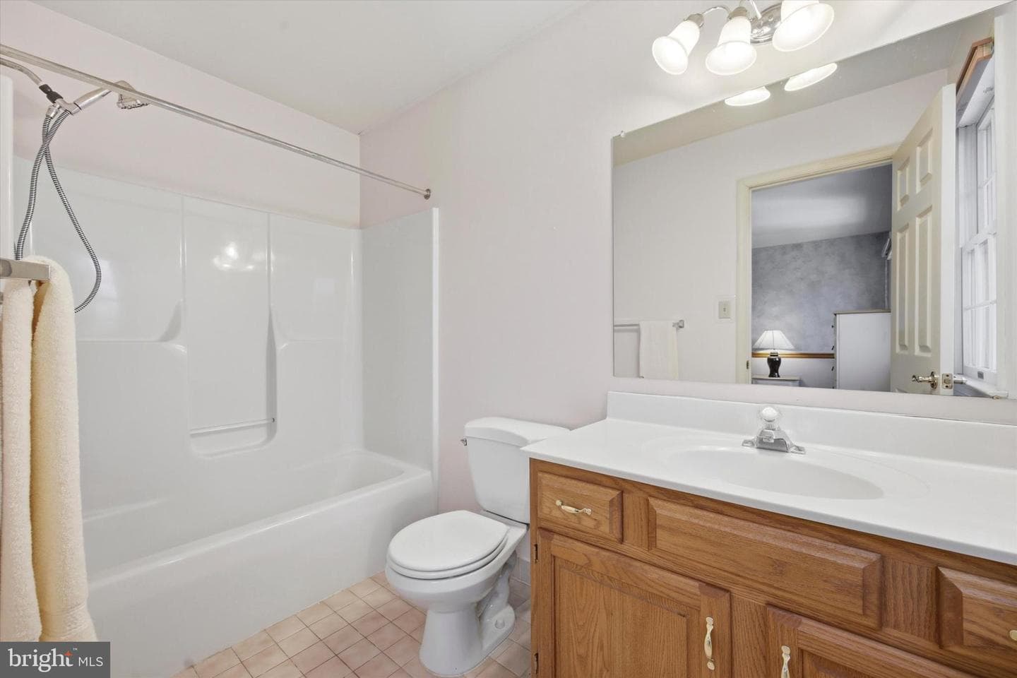 2594 Hillcrest Drive photo 26