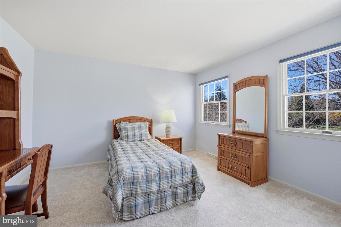 2594 Hillcrest Drive photo 28
