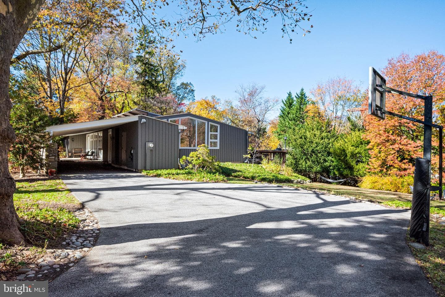 1424 Flat Rock Road photo 3