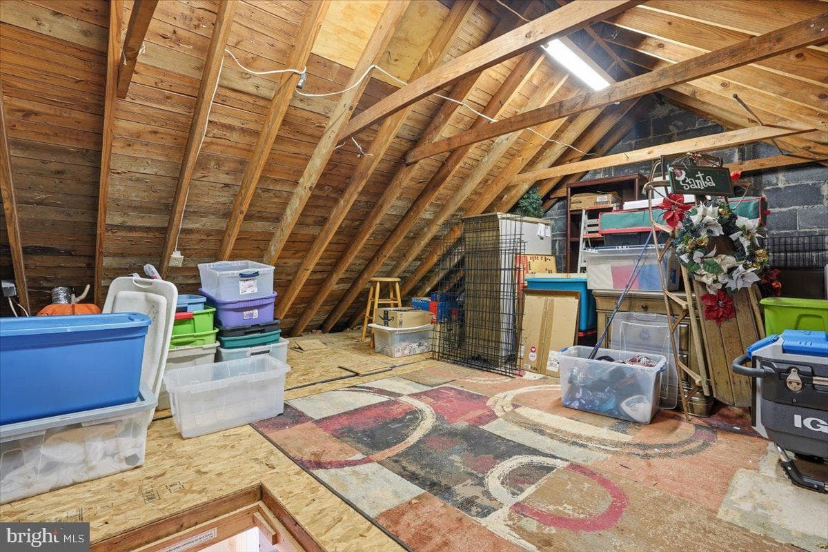 852 Feist Avenue photo 44
