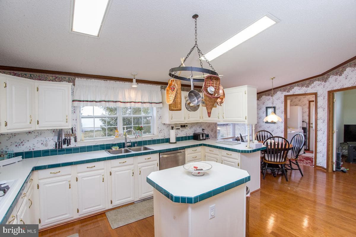 1113 Harvest Lane photo 10