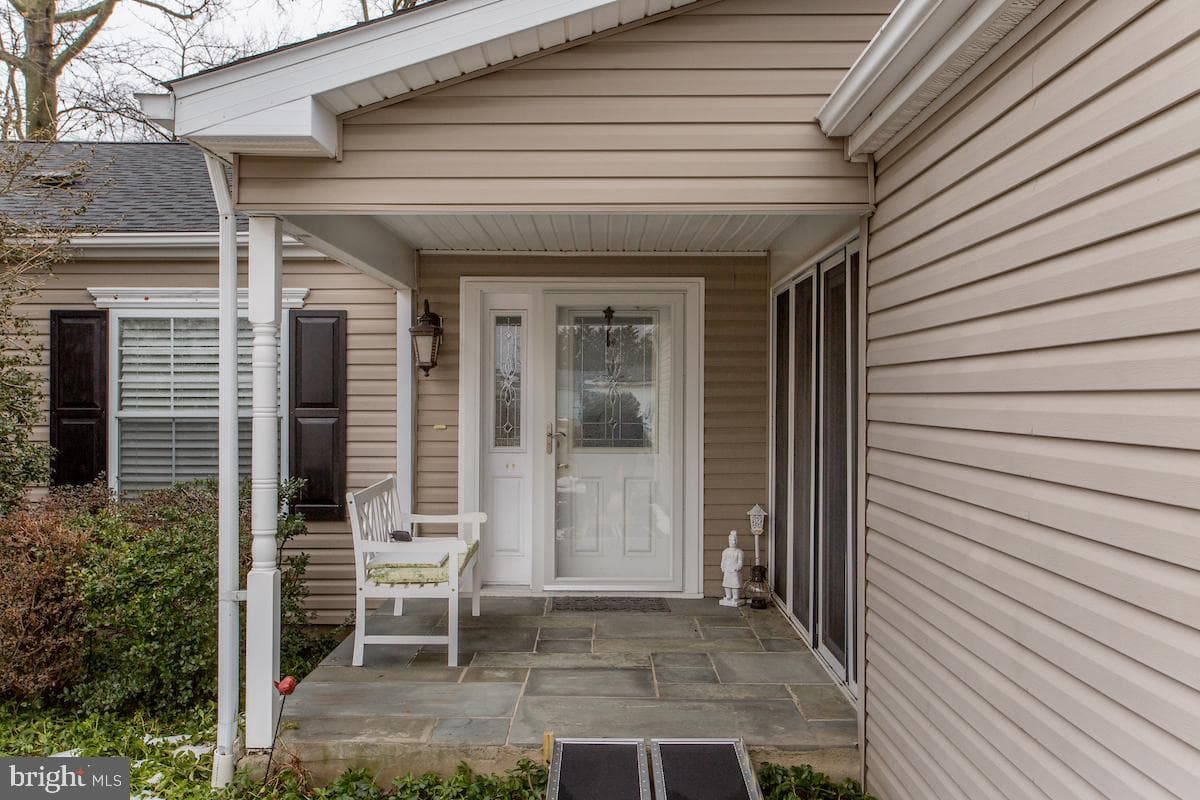 1113 Harvest Lane photo 3