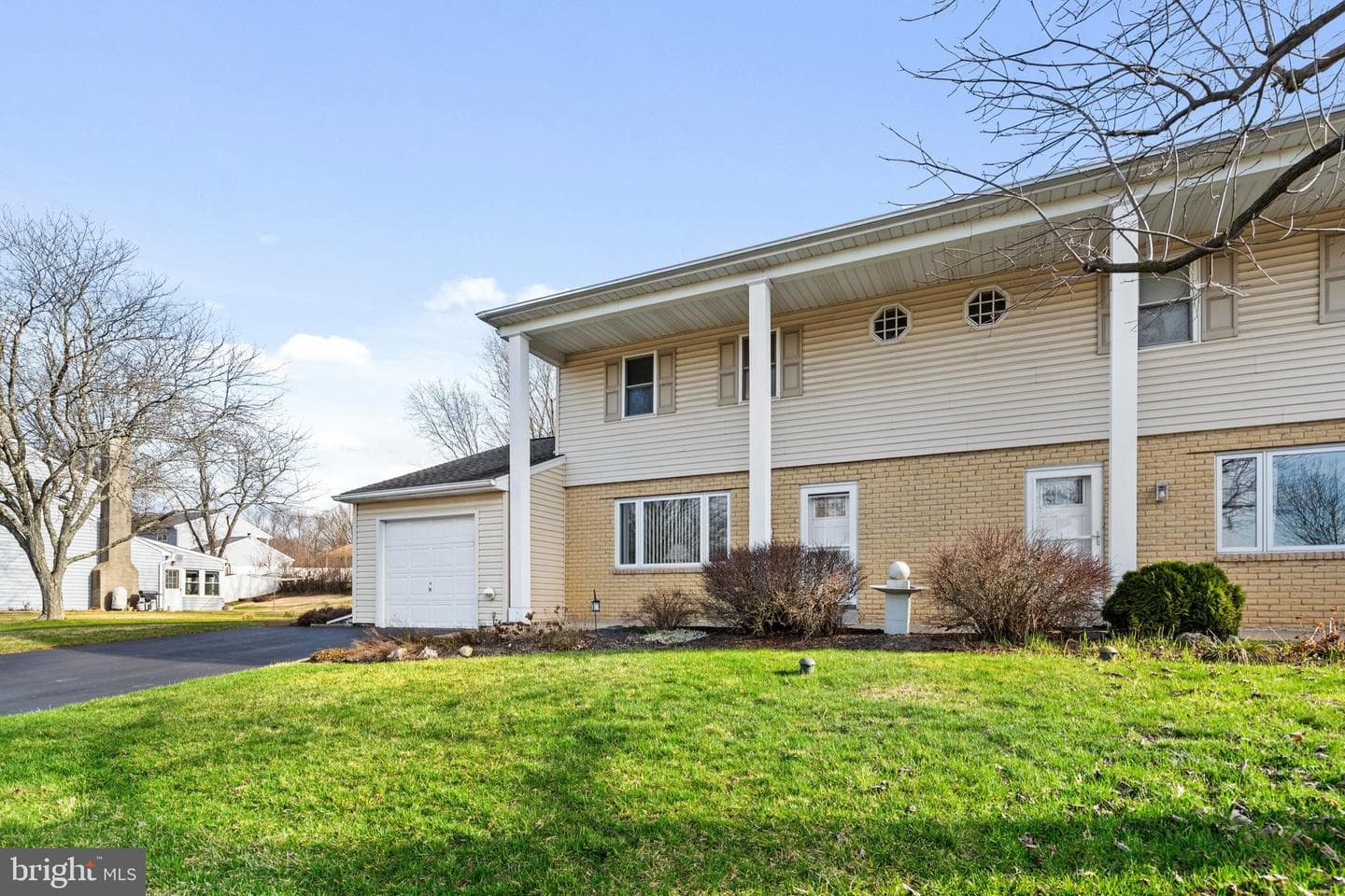 1559 Specht Place photo 34