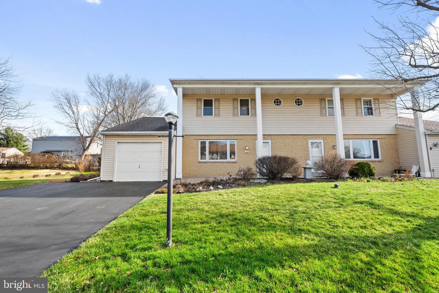1559 Specht Place photo 36
