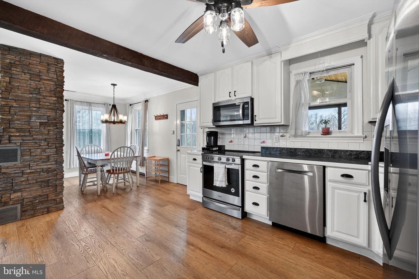 221 Morris Road photo 13