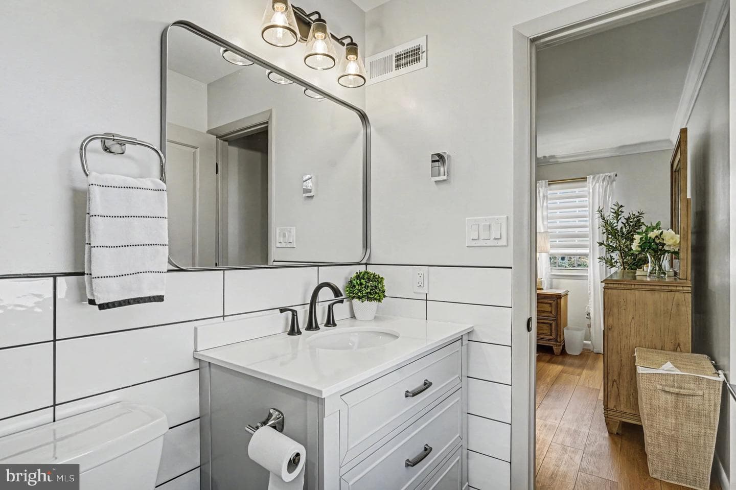 346 Jefferson Court photo 22