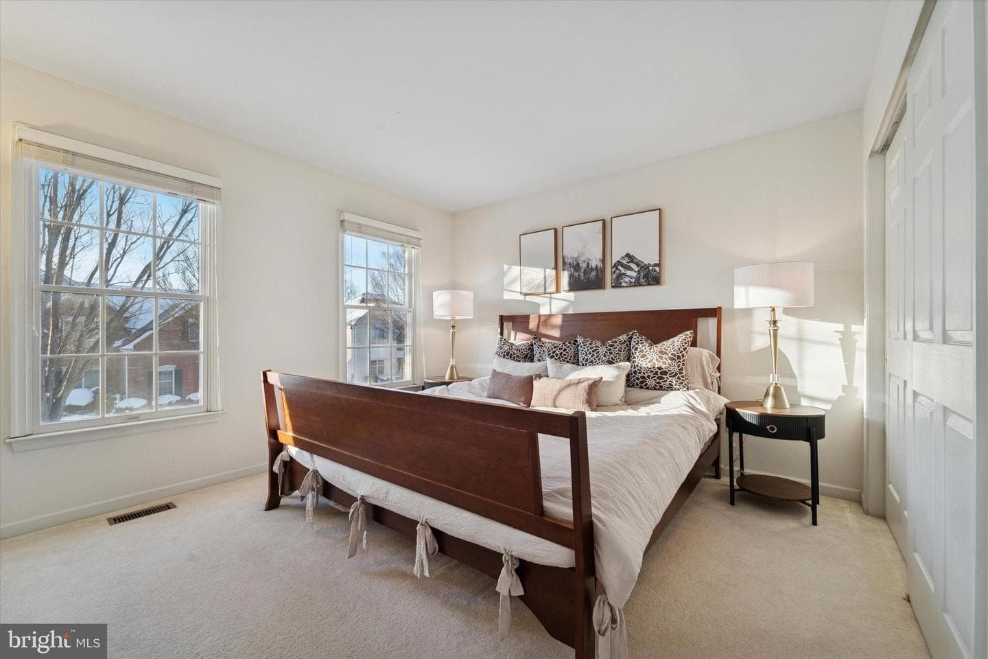 218 Hazeltine Circle photo 24