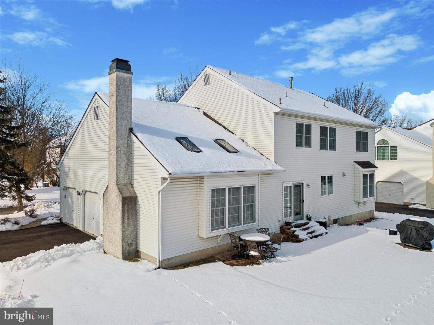218 Hazeltine Circle photo 34