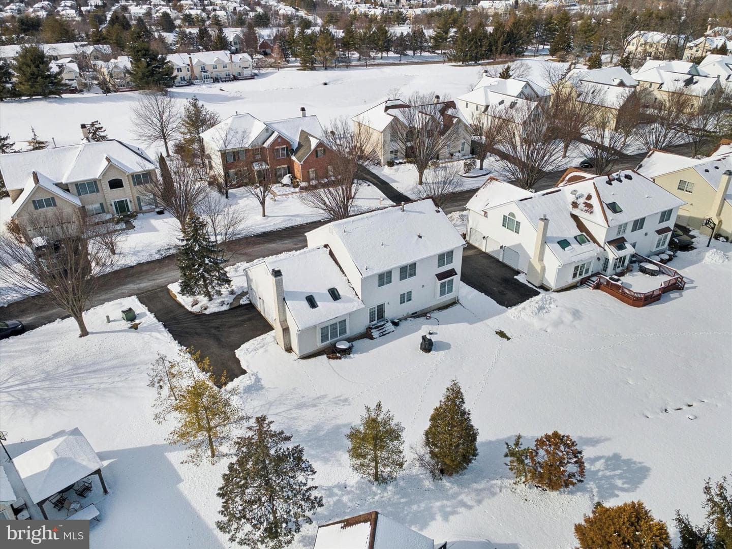 218 Hazeltine Circle photo 41