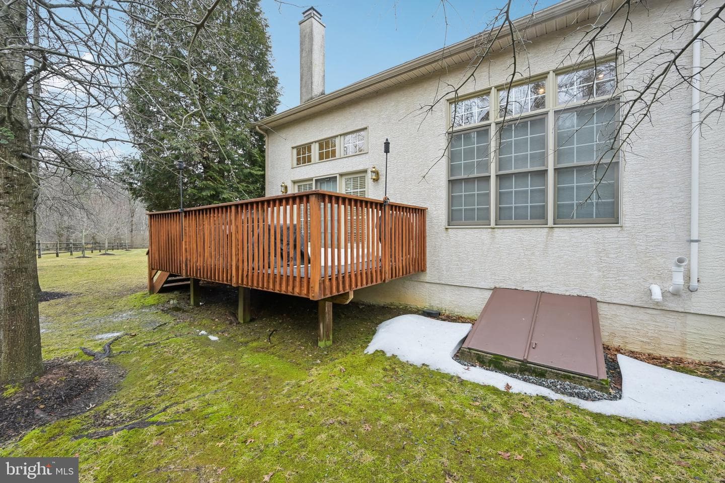 1635 Sloan Way photo 34
