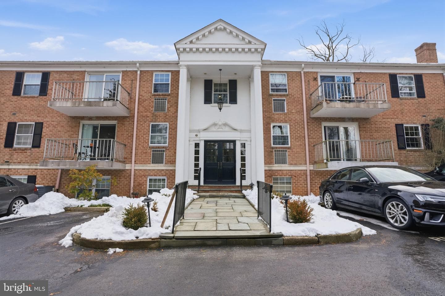 919 W. Montgomery Avenue #g-1