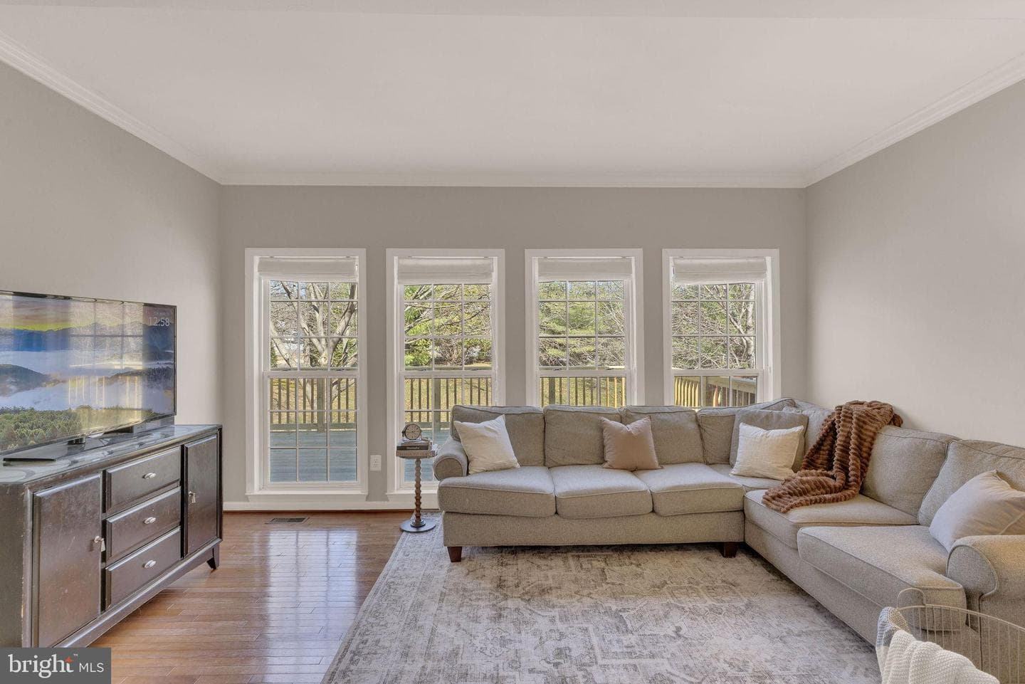 403 Devon Court photo 14