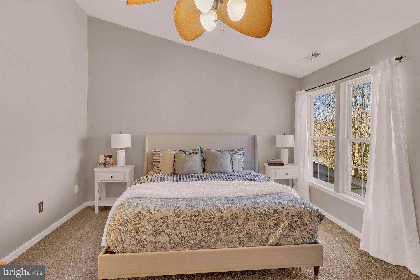 403 Devon Court photo 24