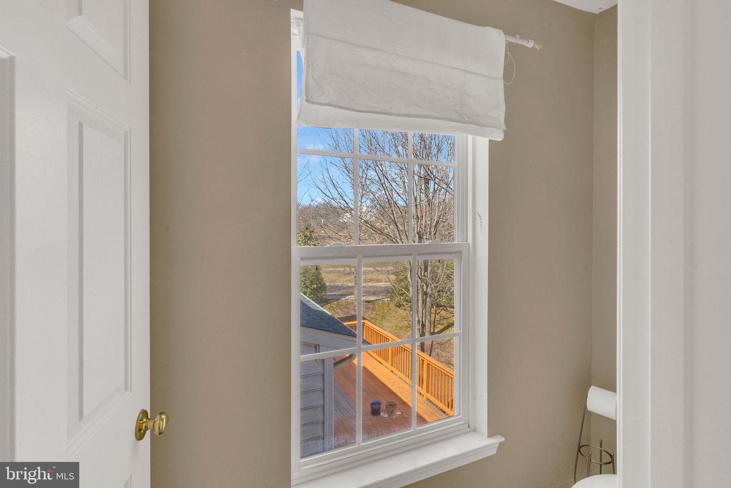 403 Devon Court photo 27