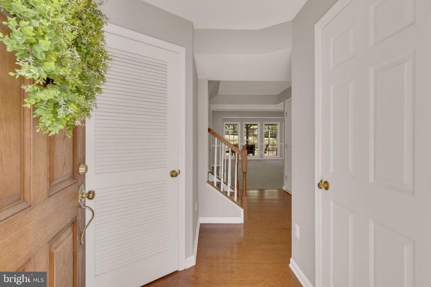 403 Devon Court photo 4