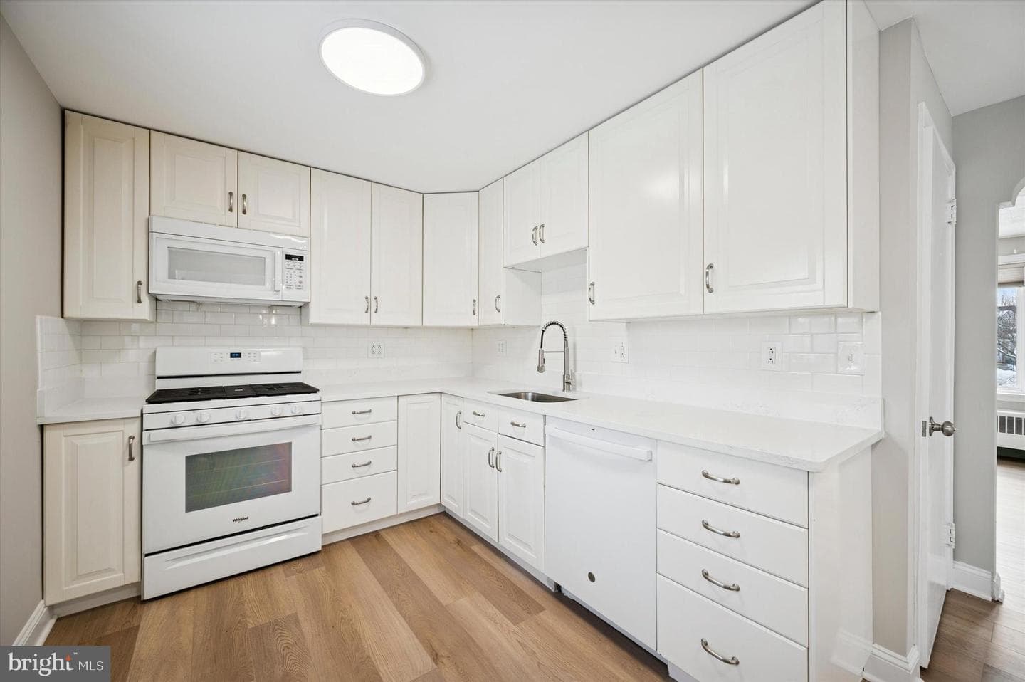 513 Stewart Road photo 10