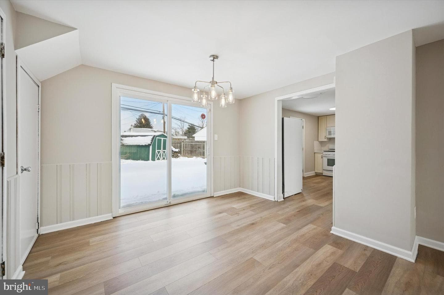 513 Stewart Road photo 7