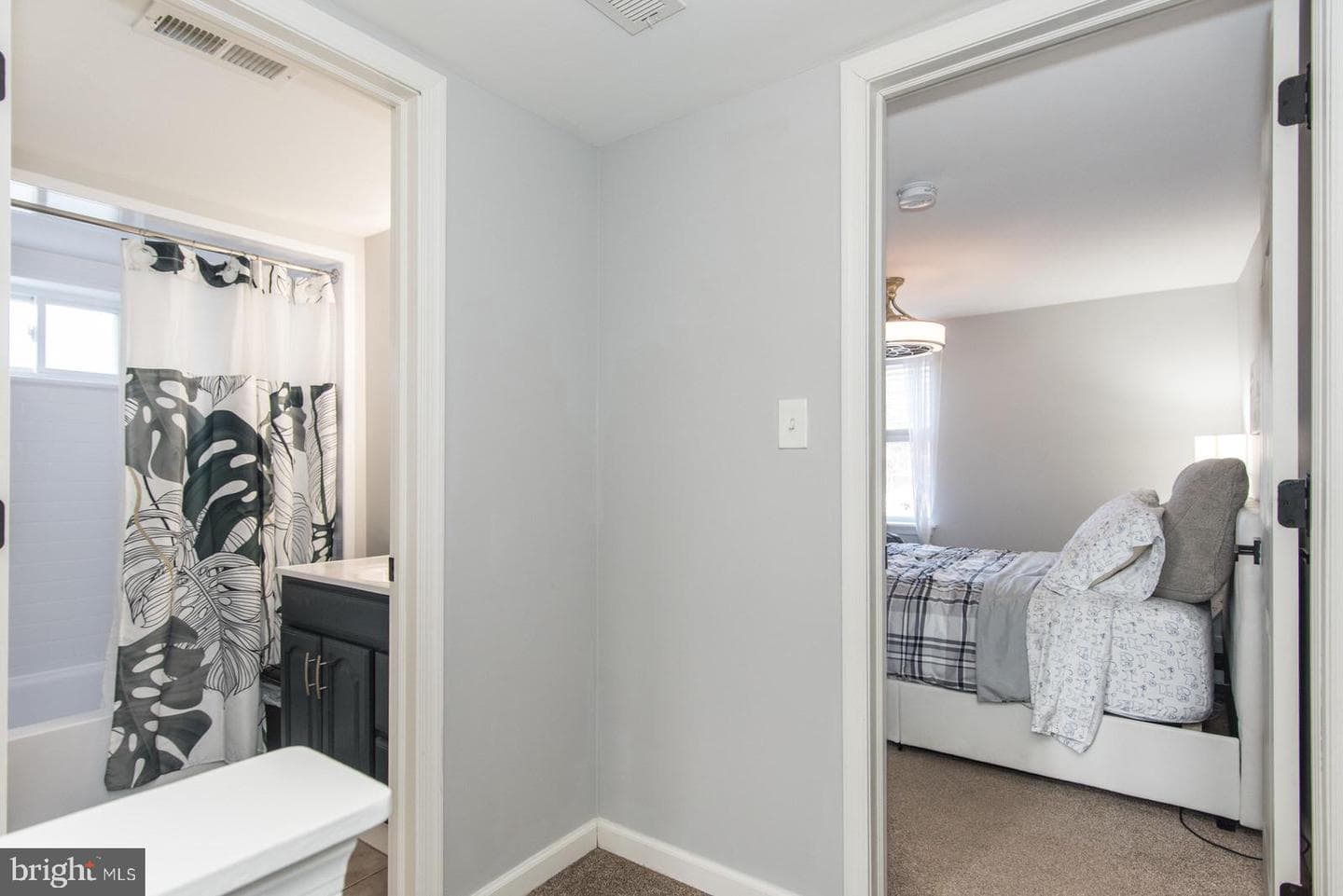 410 Avenue D photo 20