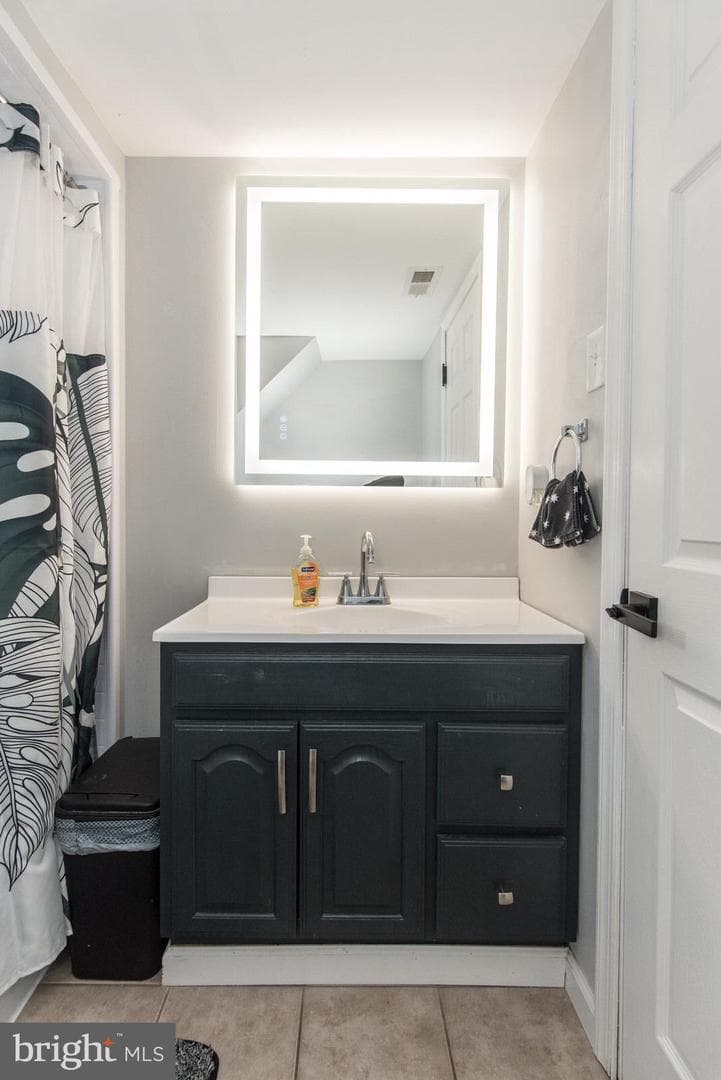 410 Avenue D photo 25