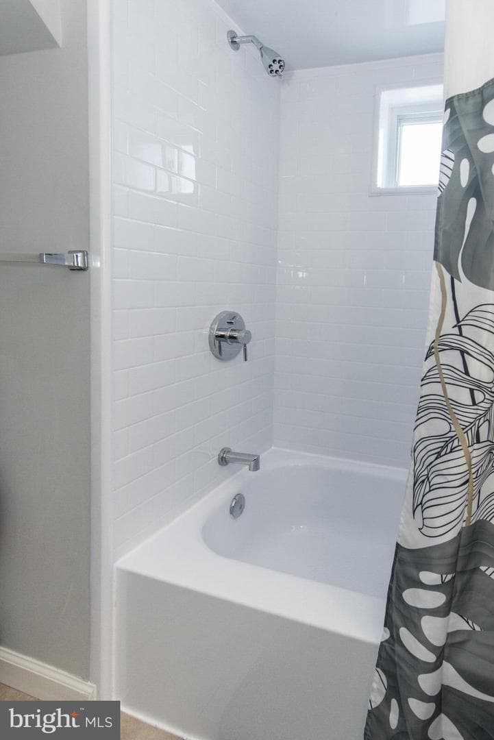 410 Avenue D photo 26