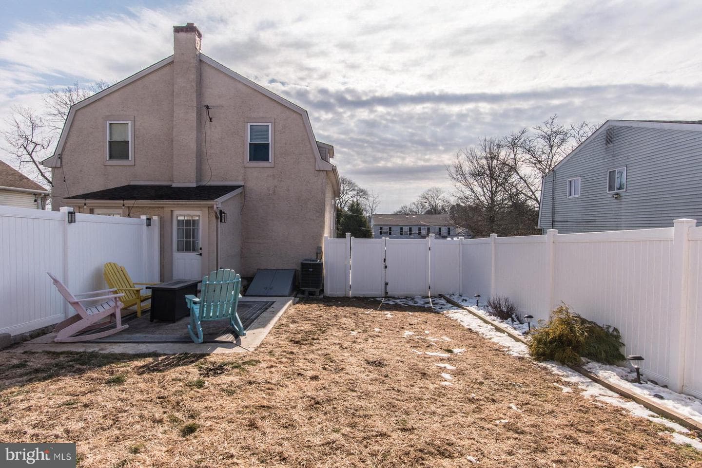 410 Avenue D photo 38