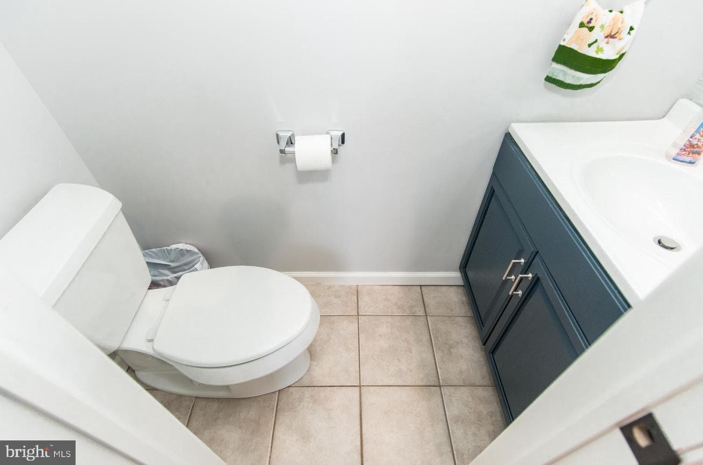 410 Avenue D photo 9