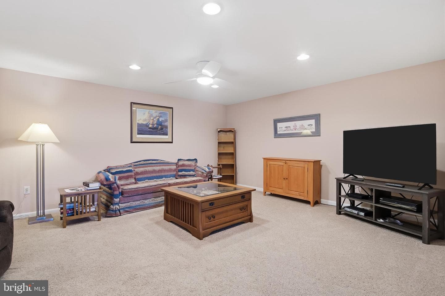 1503 Reagan photo 20