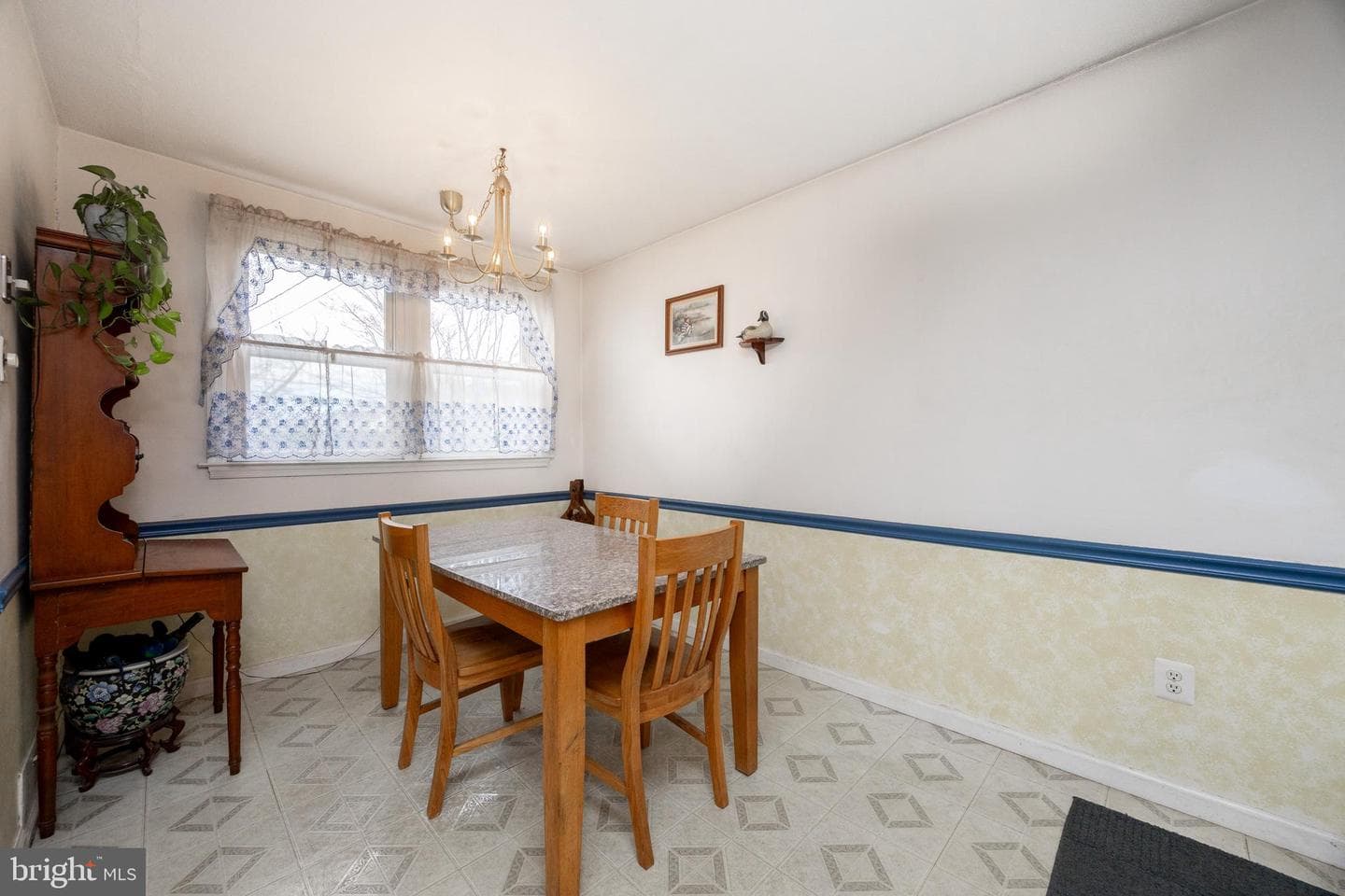 162 N Reed Road photo 13