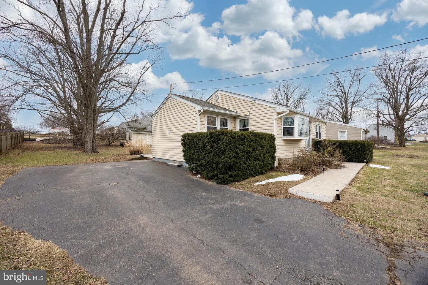 162 N Reed Road photo 4