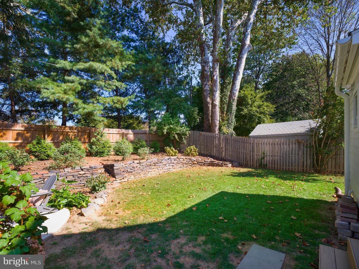 11 Shirley Road photo 36