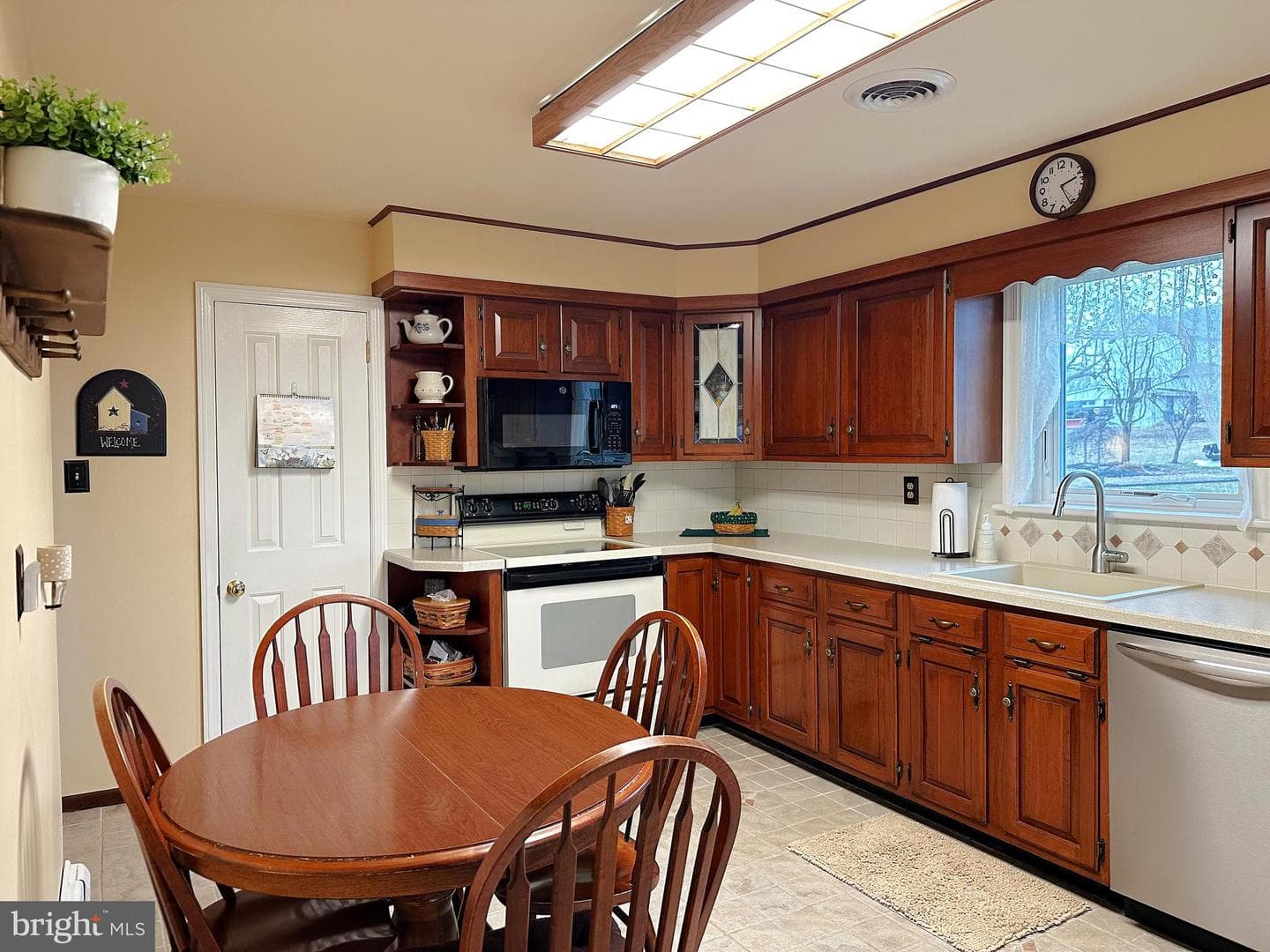 1062 Jefferson Street photo 14