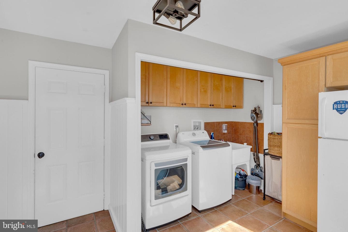 110 Mallard Drive W photo 34