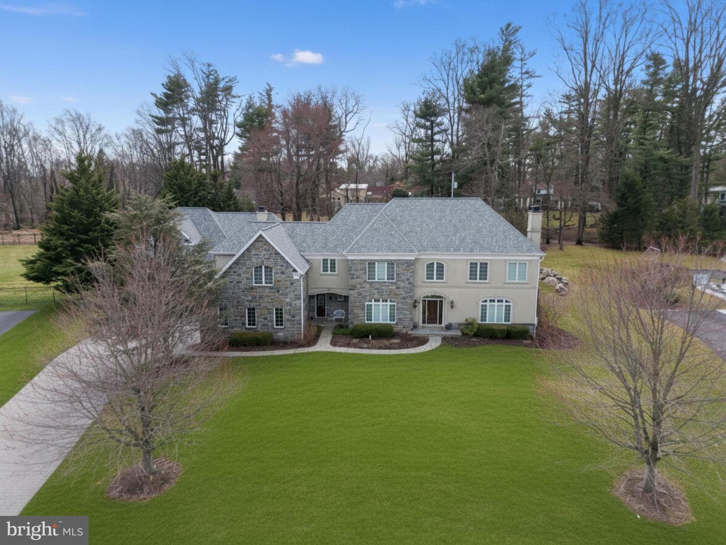 1160 Jefferson Lane photo 3