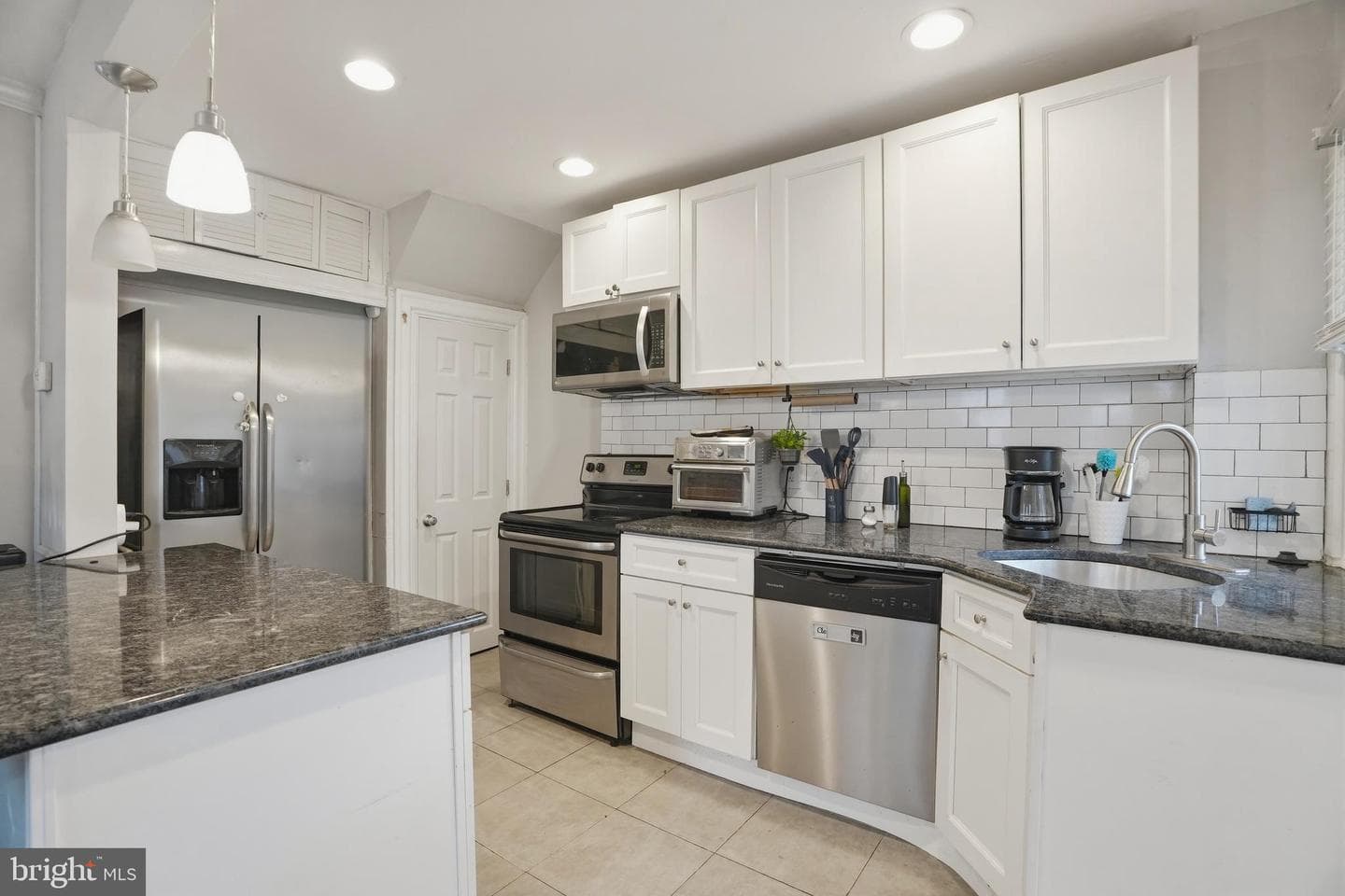 7927 Heather Road photo 14