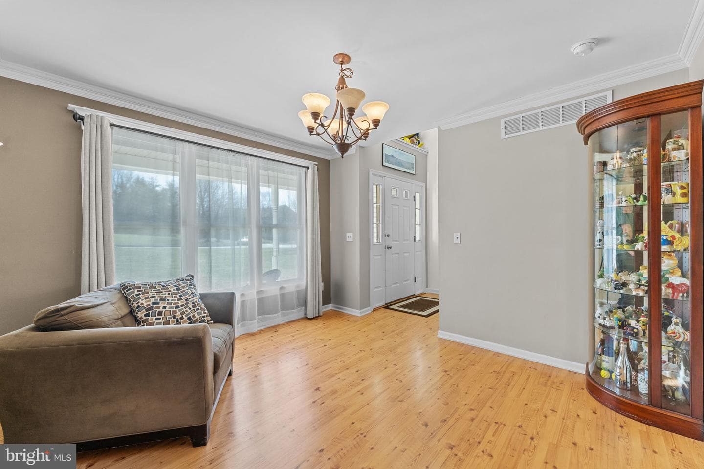 306 Sherwood Court N photo 12