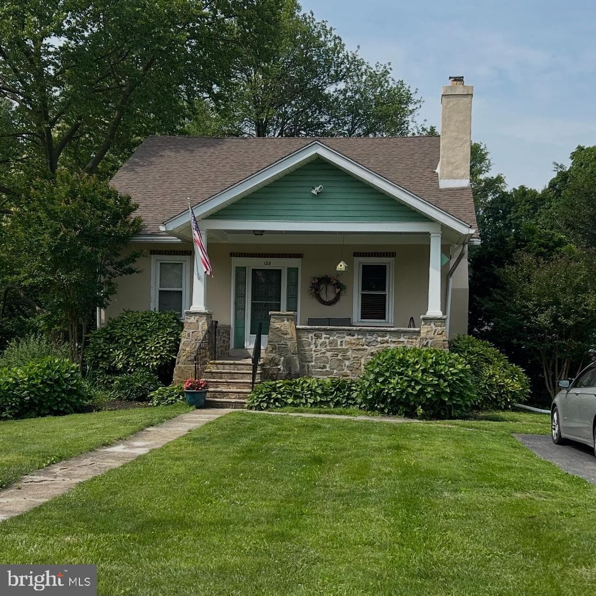 128 Oakdale Avenue