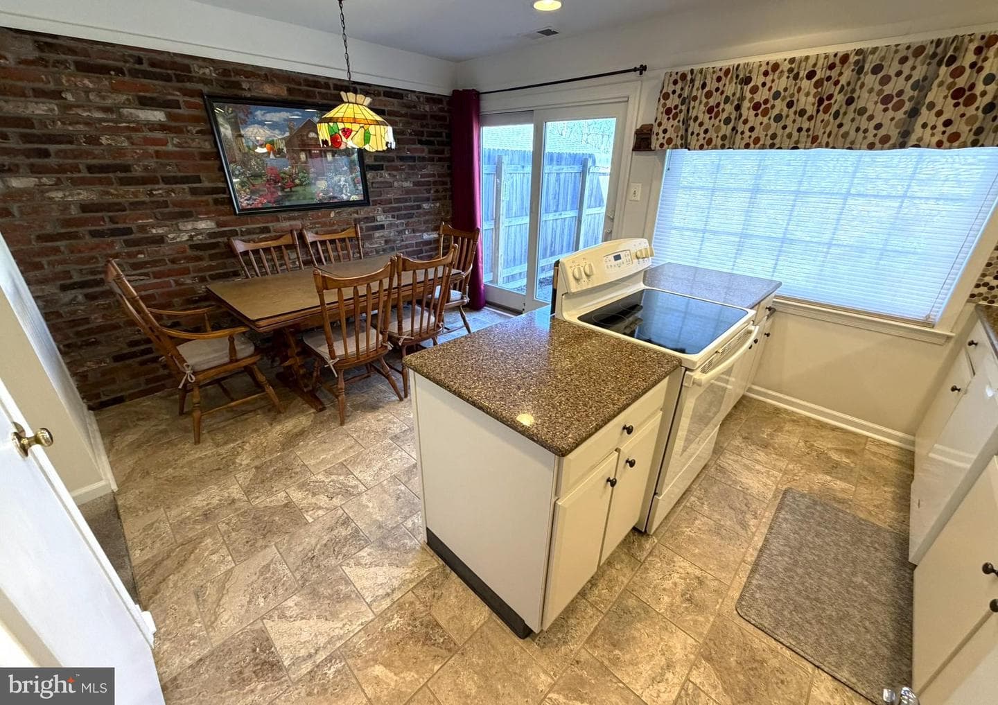 136 Albemarle Drive photo 10