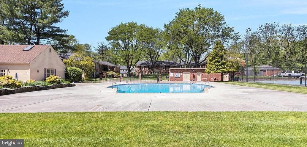 136 Albemarle Drive photo 31