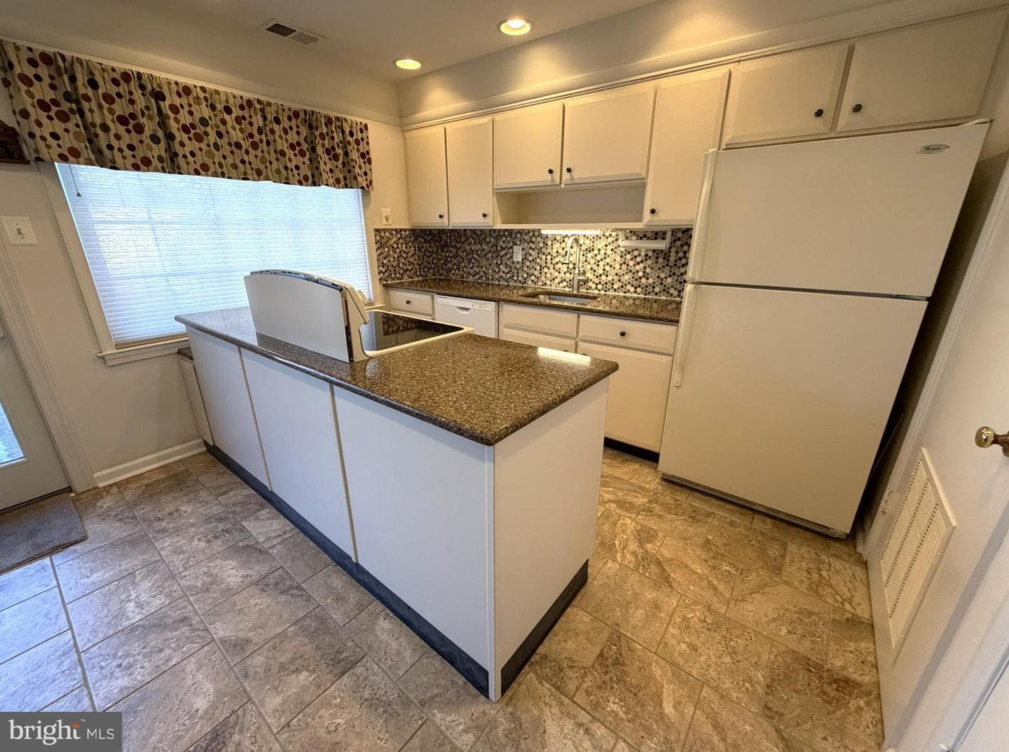 136 Albemarle Drive photo 8