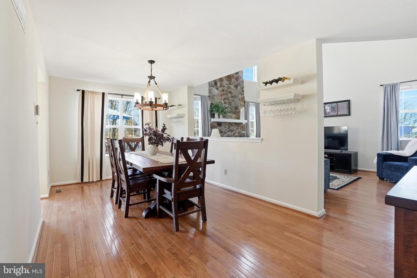 1109 Cornwallis Way photo 10