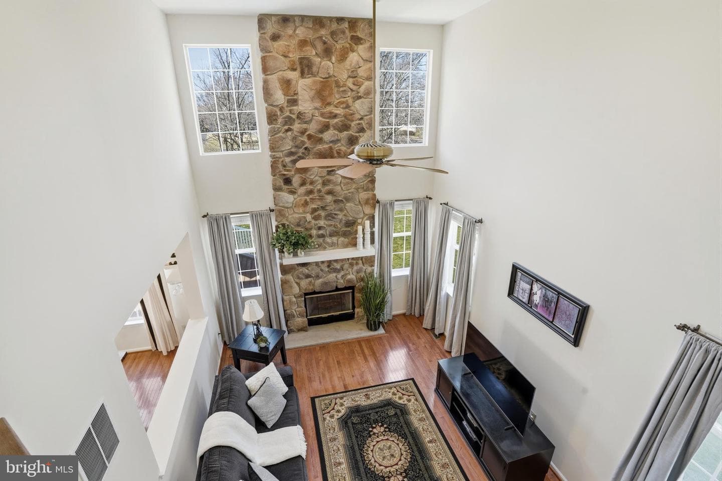 1109 Cornwallis Way photo 19